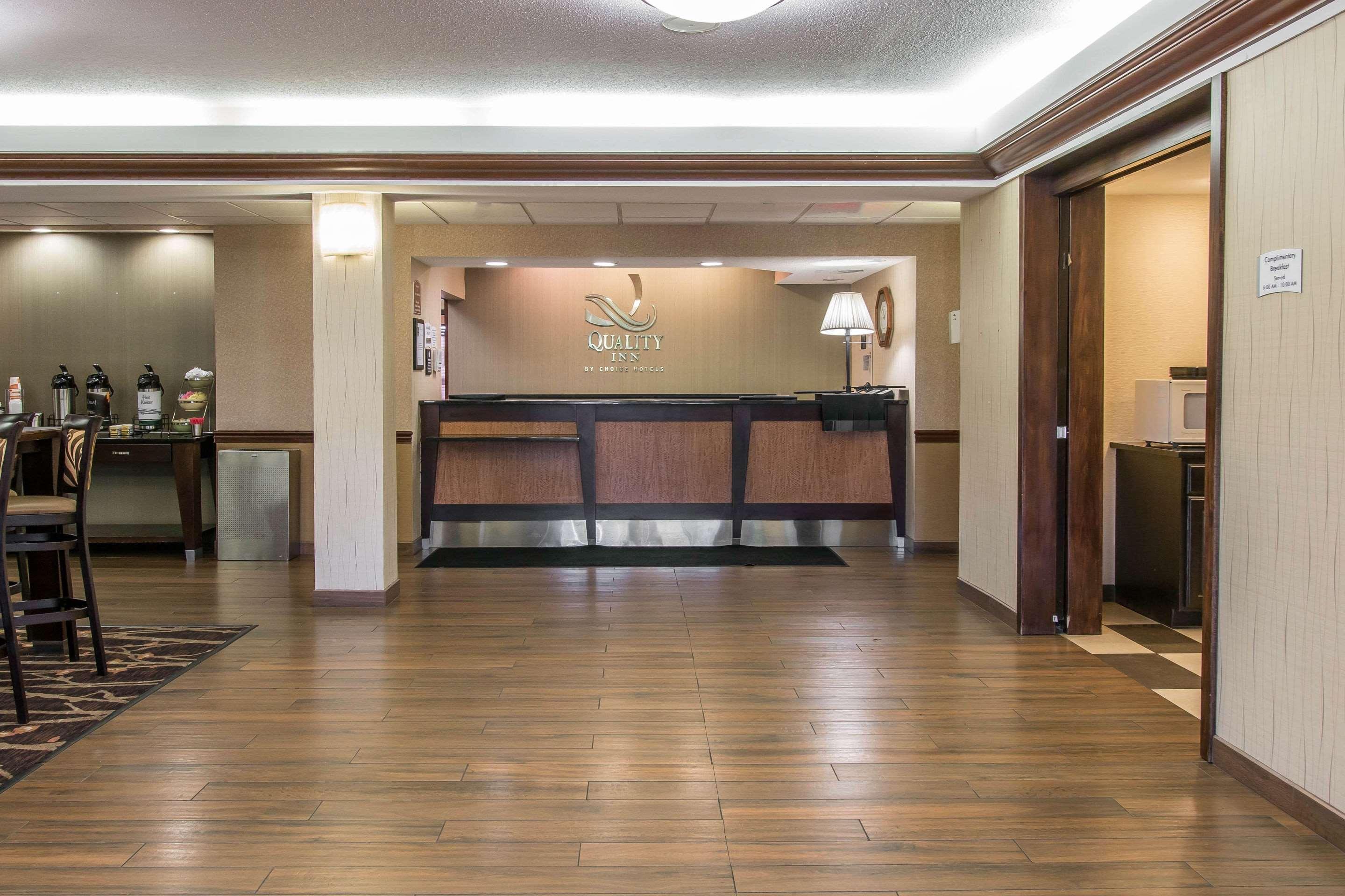 Quality Inn Fremont Exterior photo
